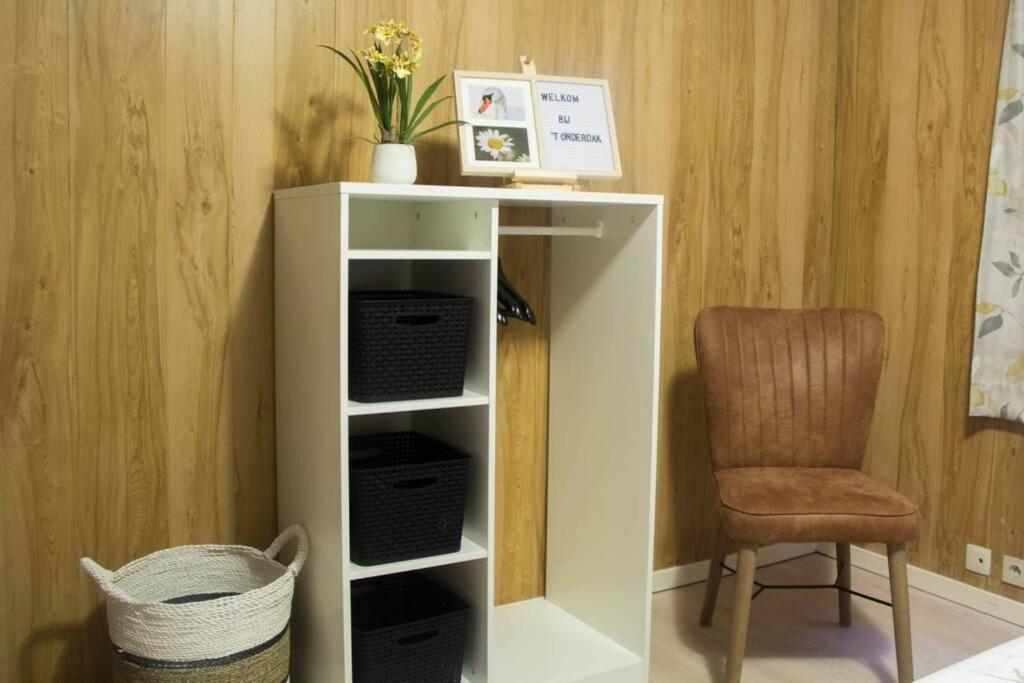 'T Onderdak Apartment Ломел Екстериор снимка